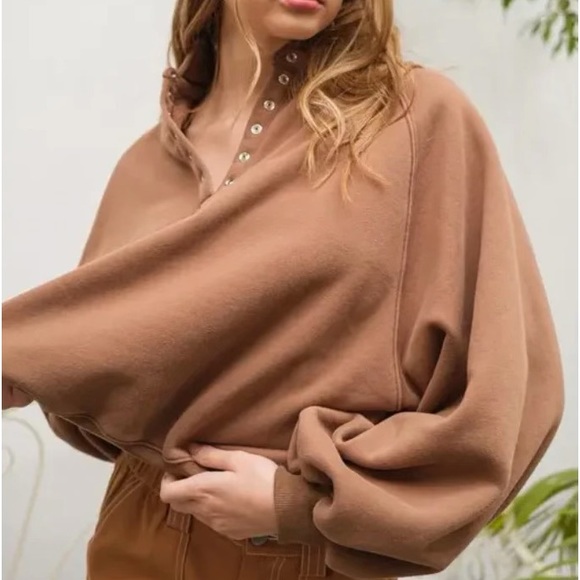 Papermoon Lola Snapped Collared Pullover - Picture 2 of 5